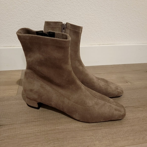 NEW) Ankle boots faux suede size 8 Taupe brown tan - Picture 1 of 8